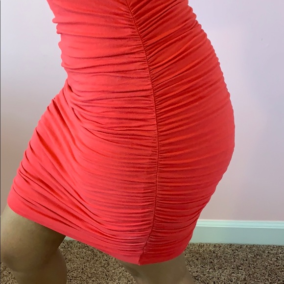 Express Dress - Picture 2 of 4